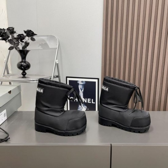 BALENCIAGA Balenciaga 2024FW Women's Boots Latest Autumn/Winter Works Are Sure to Sold Out BALENCIAGA Balenciaga 2024FW Women's Boots Latest Autumn/Winter Works Are Sure to Sold Out