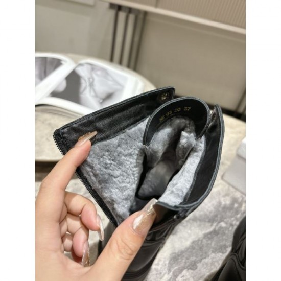 DIOR Dior 2024FW Women's Boots New arrival from the must-have brand for winter DIOR Dior 2024FW Women's Boots New arrival from the must-have brand for winter