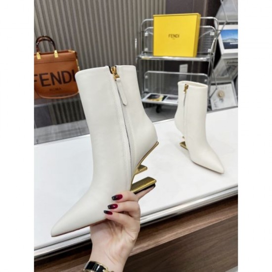 FENDI 2024FW Women's Boots At the cutting edge of trends FENDI 2024FW Women's Boots At the cutting edge of trends