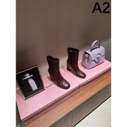 GUCCI 2024FW Women's Boots Highly popular overseas!