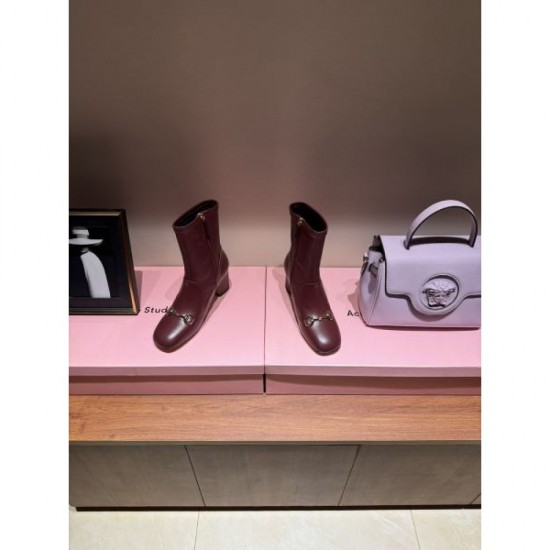 GUCCI 2024FW Women's Boots Recommended for this season GUCCI 2024FW Women's Boots Recommended for this season
