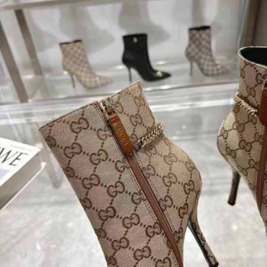 GUCCI Gucci 2024FW Women's Boots Gives an impression of adult sex appeal GUCCI Gucci 2024FW Women's Boots Gives an impression of adult sex appeal