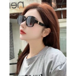 BURBERRY 2024SS Sunglasses This summer's new item attracts attention