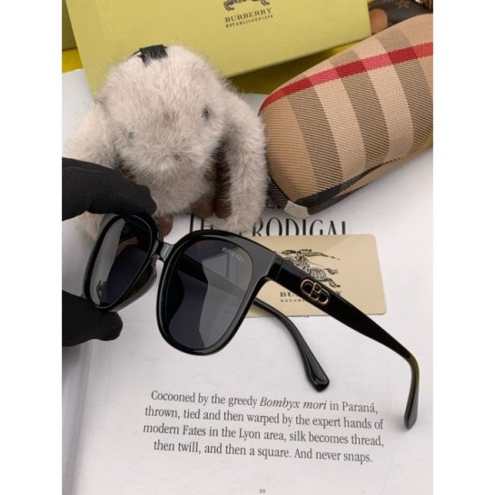2024FW Sunglasses BURBERRY Burberry's latest popular topics are heating up 2024FW Sunglasses BURBERRY Burberry's latest popular topics are heating up