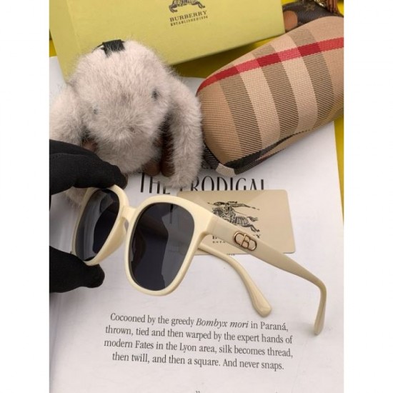 2024FW Sunglasses BURBERRY Burberry's latest popular topics are heating up 2024FW Sunglasses BURBERRY Burberry's latest popular topics are heating up