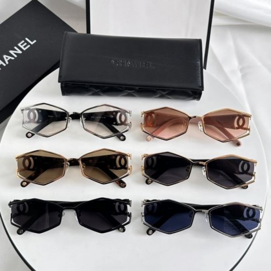 CHANEL 2024SS Sunglasses A very popular brand in Japan CHANEL 2024SS Sunglasses A very popular brand in Japan