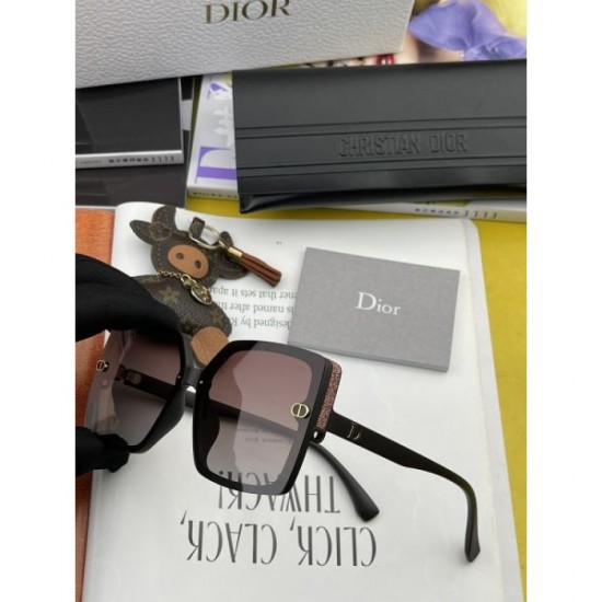DIOR 2024SS Sunglasses A must-have item for summer DIOR 2024SS Sunglasses A must-have item for summer