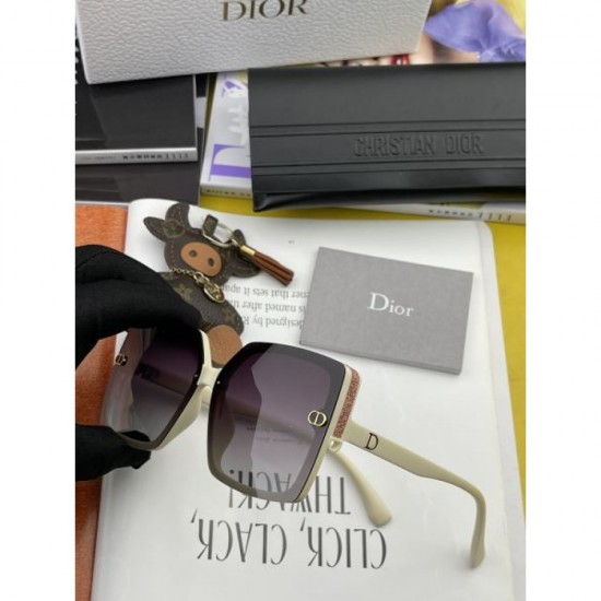DIOR 2024SS Sunglasses A must-have item for summer DIOR 2024SS Sunglasses A must-have item for summer