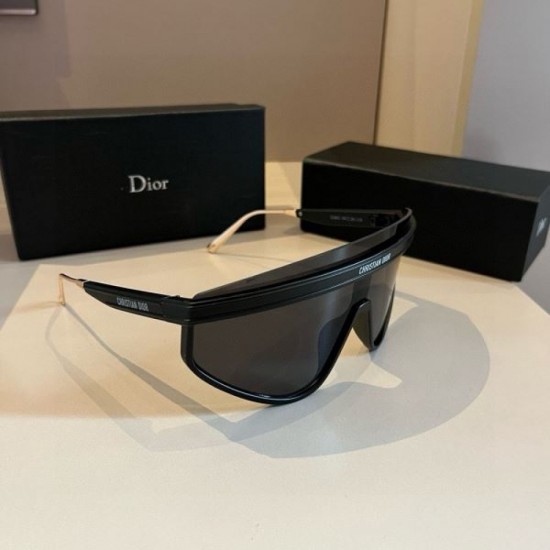 DIOR Dior 2024SS Sunglasses Popular item featured in magazines DIOR Dior 2024SS Sunglasses Popular item featured in magazines