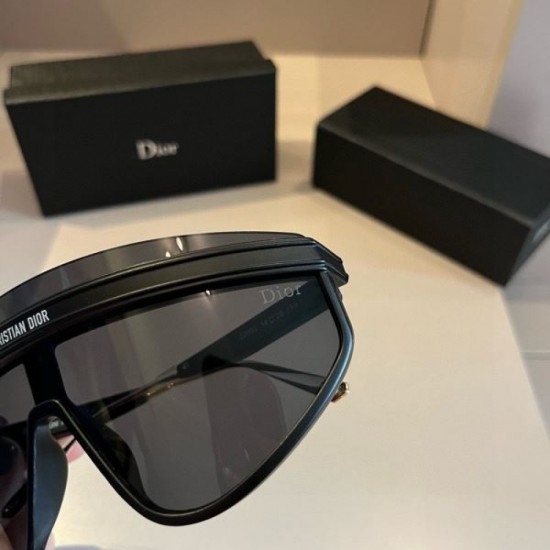 DIOR Dior 2024SS Sunglasses Popular item featured in magazines DIOR Dior 2024SS Sunglasses Popular item featured in magazines