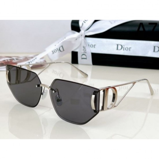 2024FW Sunglasses DIOR Dior Last year's popular item New 2024FW Sunglasses DIOR Dior Last year's popular item New