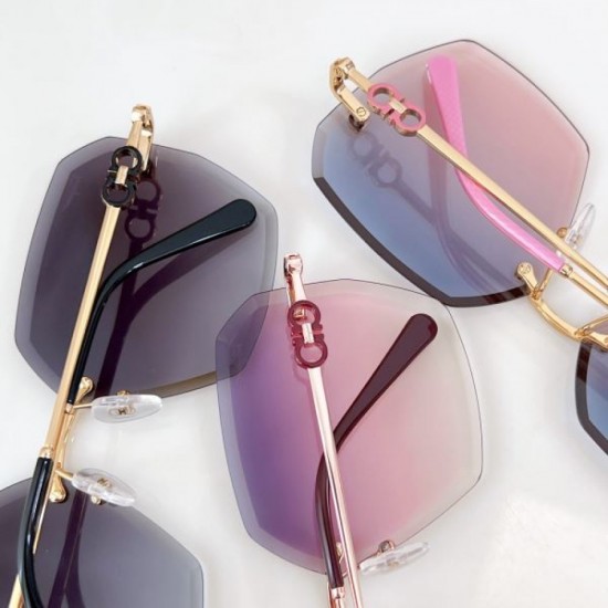 FERRAGAMO Salvatore Ferragamo 2024SS sunglasses The main character of the outfit FERRAGAMO Salvatore Ferragamo 2024SS sunglasses The main character of the outfit