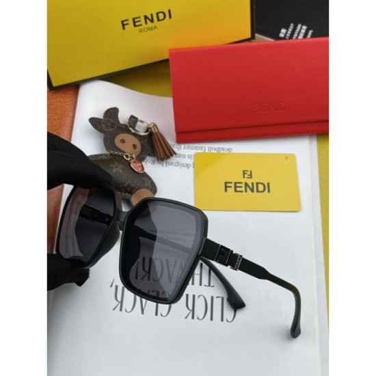 FENDI 2024SS Sunglasses All you need is this! FENDI 2024SS Sunglasses All you need is this!