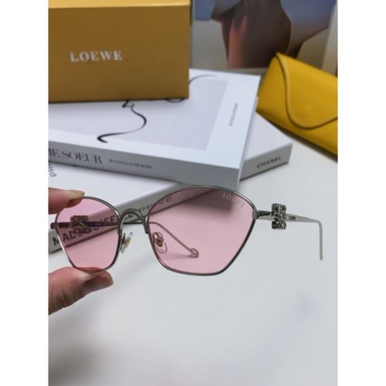 LOEWE 2024SS Sunglasses Available in stock Used by overseas celebrities LOEWE 2024SS Sunglasses Available in stock Used by overseas celebrities