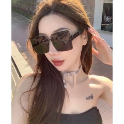 LOUIS VUITTON 2024SS sunglasses recommended coordination