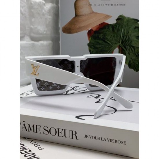 LOUIS VUITTON 2024SS Sunglasses Very Rare Color LOUIS VUITTON 2024SS Sunglasses Very Rare Color