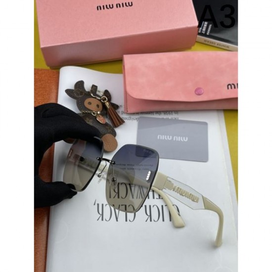 MIU MIU 2024SS sunglasses are gaining attention now. MIU MIU 2024SS sunglasses are gaining attention now.