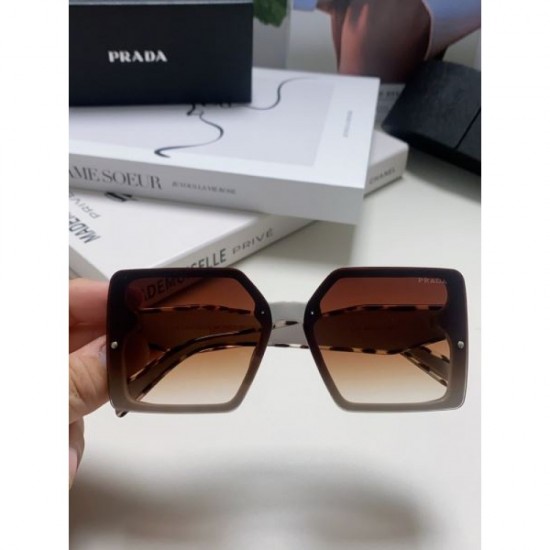 PRADA Prada 2024SS Sunglasses Fans flock to new summer products PRADA Prada 2024SS Sunglasses Fans flock to new summer products