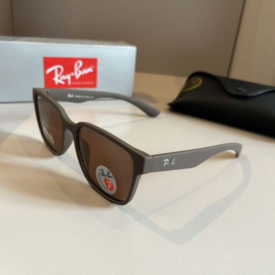 RAYBAN 2024SS sunglasses, a new spring/summer item that is extremely popular. RAYBAN 2024SS sunglasses, a new spring/summer item that is extremely popular.