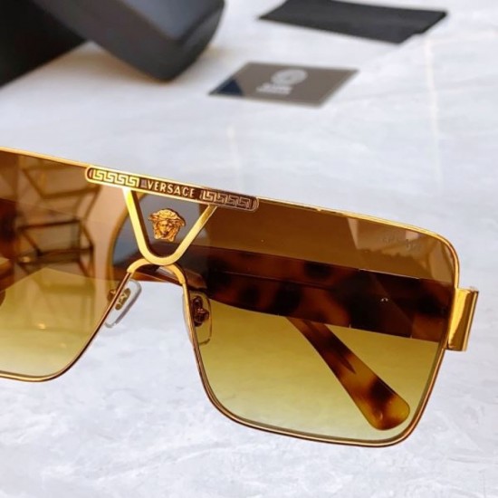 VERSACE Versace 2024SS sunglasses with an outstanding trendy feel VERSACE Versace 2024SS sunglasses with an outstanding trendy feel
