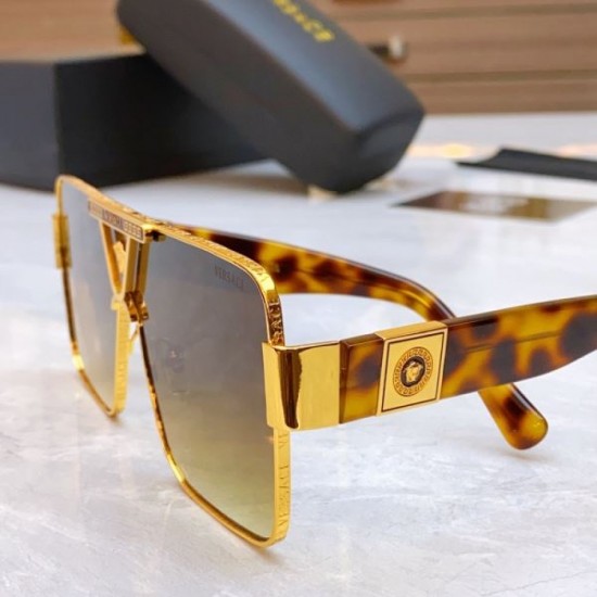 VERSACE Versace 2024SS sunglasses with an outstanding trendy feel VERSACE Versace 2024SS sunglasses with an outstanding trendy feel