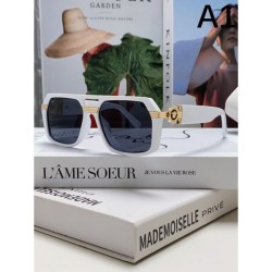 VERSACE Versace 2024SS sunglasses New to suppress popularity
