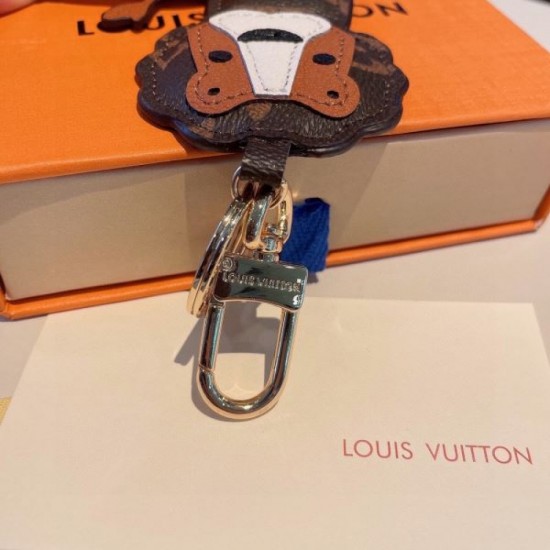 2024SS Keychain LOUIS VUITTON Adult and elegant 2024SS Keychain LOUIS VUITTON Adult and elegant