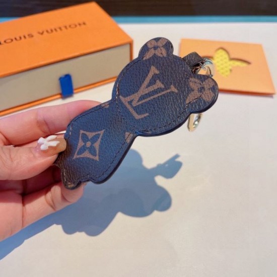 2024SS Keychain LOUIS VUITTON Unprecedented on sale 2024SS Keychain LOUIS VUITTON Unprecedented on sale