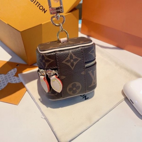 2024SS Keychain LOUIS VUITTON In Stock Immediately Available 2024SS Keychain LOUIS VUITTON In Stock Immediately Available