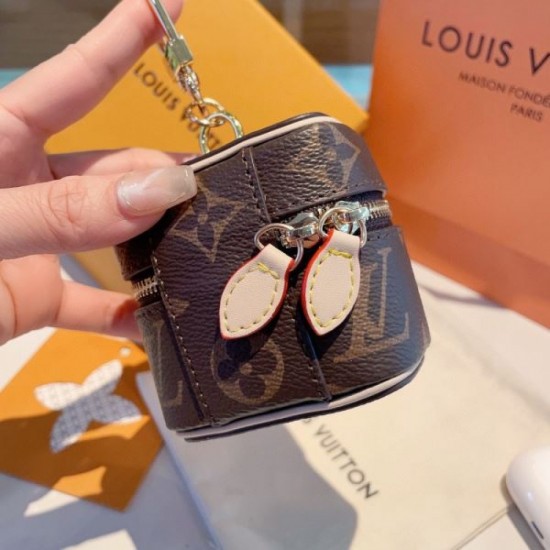 2024SS Keychain LOUIS VUITTON In Stock Immediately Available 2024SS Keychain LOUIS VUITTON In Stock Immediately Available