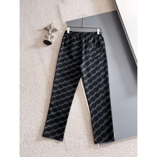 2025FW top and bottom set BALENCIAGA The latest work from the popular brand