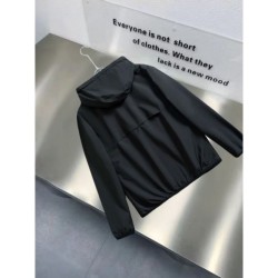 2025 Fall/Winter Jacket BURBERRY A stylish new model with outstanding presence