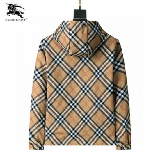 BURBERRY Burberry Fall/Winter 2025 Coat Refreshing and elegant style BURBERRY Burberry Fall/Winter 2025 Coat Refreshing and elegant style
