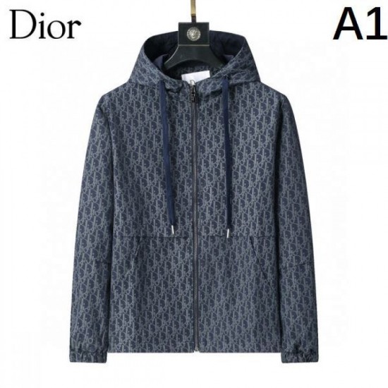 DIOR 2025 Fall/Winter Coat Perfect for an elegant winter look DIOR 2025 Fall/Winter Coat Perfect for an elegant winter look