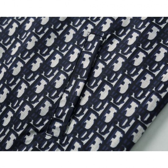 DIOR Dior Fall/Winter 2025 Coat A popular item as a winter staple DIOR Dior Fall/Winter 2025 Coat A popular item as a winter staple