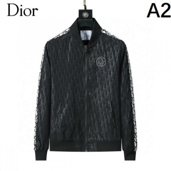 DIOR 2025 Fall/Winter Coat This year's sophisticated outerwear DIOR 2025 Fall/Winter Coat This year's sophisticated outerwear