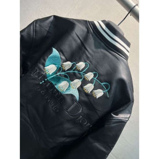 DIOR 2025 Autumn/Winter Coat Trendy style that brings out the charm DIOR 2025 Autumn/Winter Coat Trendy style that brings out the charm