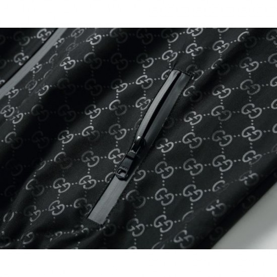 GUCCI Gucci Fall/Winter 2025 Coat The new fall/winter collection is rapidly gaining popularity