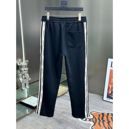 2025 Autumn/Winter Top/Bottom Set LOUIS VUITTON Louis Vuitton New item that will be active from early autumn 2025 Autumn/Winter Top/Bottom Set LOUIS VUITTON Louis Vuitton New item that will be active from early autumn