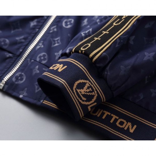 LOUIS VUITTON 2025 Autumn/Winter Coat New winter collection coming out one after another LOUIS VUITTON 2025 Autumn/Winter Coat New winter collection coming out one after another