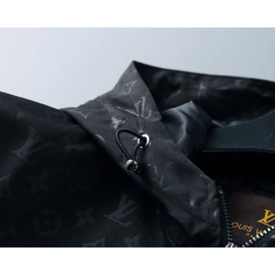 LOUIS VUITTON 2025 Fall/Winter Coat Popular trending brand item LOUIS VUITTON 2025 Fall/Winter Coat Popular trending brand item