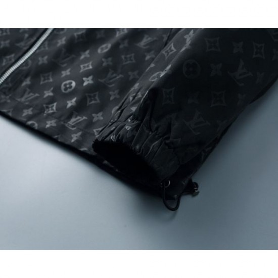 LOUIS VUITTON 2025 Fall/Winter Coat Popular trending brand item LOUIS VUITTON 2025 Fall/Winter Coat Popular trending brand item