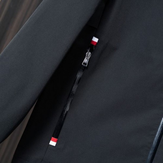2025 Fall/Winter Jacket MONCLER Moncler New autumn/winter product with an adult sexiness