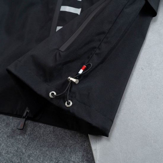 2025 Fall/Winter Jacket MONCLER Moncler New sophisticated adult design 2025 Fall/Winter Jacket MONCLER Moncler New sophisticated adult design