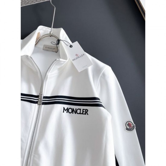 2025FW Top and bottom set MONCLER This winter's favorite coordination