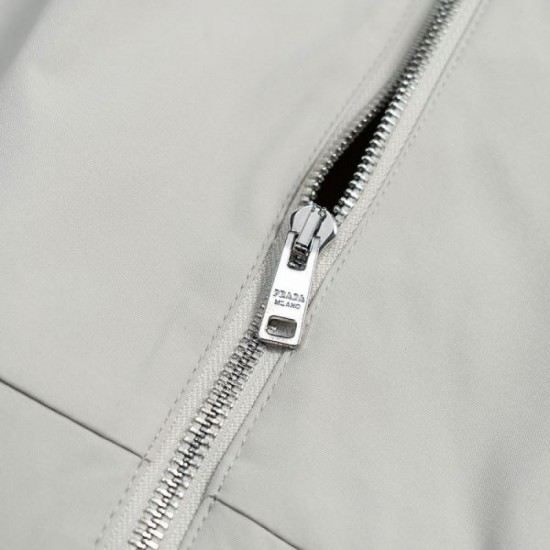 2025 Fall/Winter Jacket PRADA Prada New model that is popular with a wide range of people 2025 Fall/Winter Jacket PRADA Prada New model that is popular with a wide range of people