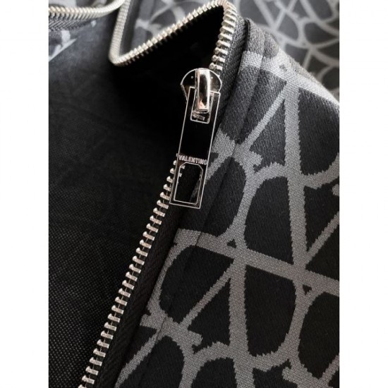 2025FW Top and bottom set VALENTINO A classic style that shines in winter