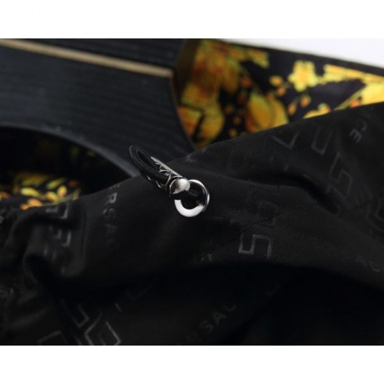 VERSACE Versace Fall/Winter 2025 Coat Latest Season Featured Collection