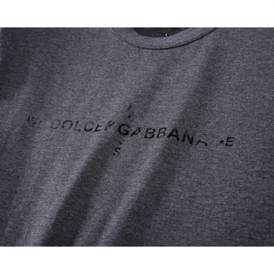 2025 Fall/Winter Long Sleeve T-Shirt DOLCE & GABBANA Dolce & Gabbana Limited New Product Loved by Overseas Celebrities 2025 Fall/Winter Long Sleeve T-Shirt DOLCE & GABBANA Dolce & Gabbana Limited New Product Loved by Overseas Celebrities
