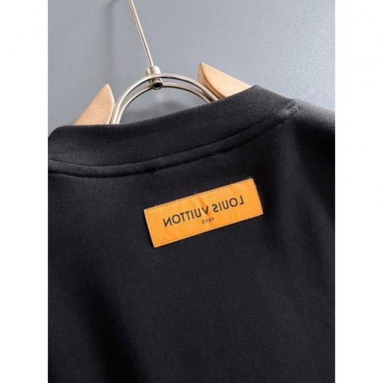 2025FW Long Sleeve T-Shirt LOUIS VUITTON Louis Vuitton Featured item that is sure to be sold out this season